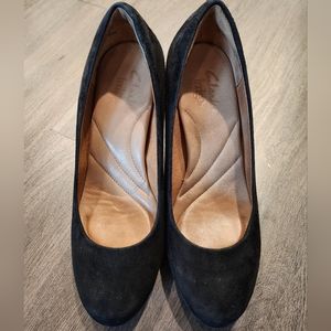 Clarks' women black high heel shoes size 6